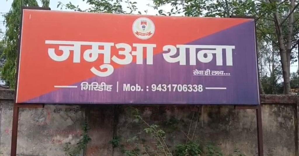 3 घरों में लाखों की वारदात