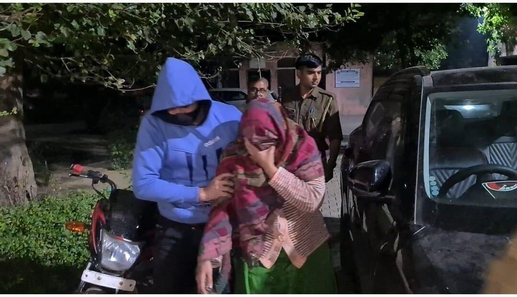 बेटी की हत्या कर शव एक्सप्रेसवे पर फेंकने वाले दिल्ली के दंपती को आजीवन कारावासआयुषी हत्याकांड