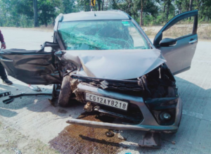 कार दुर्घटना में चालक सहित 3 लोगों की हुई  मृत्यु