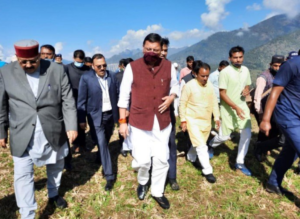 उत्तराखंड के मुख्यमंत्री धामी आज चमोली जिले के दौरे पर पहुंचे