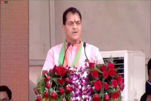 प्रेमचंद अग्रवाल ने संस्‍कृत में ली मंत्री पद की शपथ