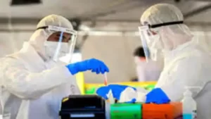 लगातार बढ़ रही संक्रमितों की संख्या