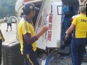 उत्तराखंड में बस पलटने से दर्दनाक हादसा,एक की मौत, 21 घायल