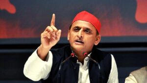 अखिलेश यादव ने तिरंगा यात्रा के बहाने आरएसएस और बीजेपी पर जमकर साधा निशाना