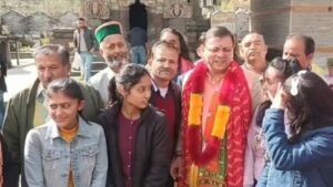 हिमाचल पहुंचे सीएम धामी।