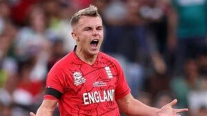 आईपीएल के आगामी सीजन  में इंग्लैंड के सैम करन सारे रिकॉर्ड तोड़े पंजाब किंग्स ने 18.50 करोड़ रुपये में खरीदा