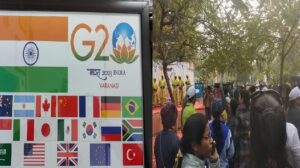 वारणासी  में वसुधैव कुटुंबकम की थीम पर जी-20 सम्मेलन के लोगो का अनावरण