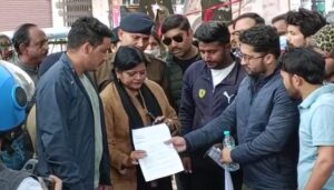 हल्द्वानी:- शक्ल से स्मार्टनेस नहीं काम मे स्मार्टनेस चाहिए धामी जी..बेरोजगार युवाओं ने भरी हुंकार