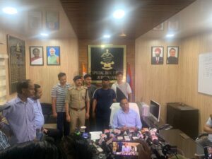 LIC के नाम पर  देशभर में ठगी करने वाले गिरोह के सरगना‌ को ‌‌‌‌‌‌‌‌‌‌‌‌‌‌‌STF ने दिल्ली से दबोचा, कई राज्यों में कर चुका है करोड़ों‌ की ठगी