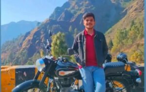 Uttarakhand : सड़क हादसे में एच एम के छात्र की मौत, एक घायल रेफर