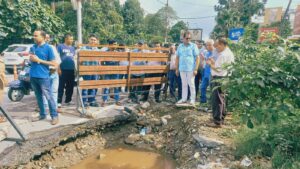 बड़ी ख़बर : विकास मंत्री डॉ प्रेमचंद अग्रवाल ने देहरादून स्मार्ट सिटी द्वारा किए जा रहे कार्यों का किया ओचक निरीक्षण
