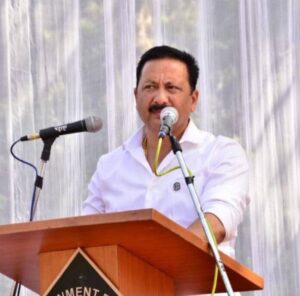 बड़ी ख़बर : कांग्रेस के इस जिलाध्यक्ष पर गिरी गाज