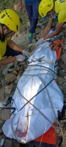 टिहरी : खाई में गिरा वाहन दुर्घटनाग्रस्त, एक की मौत