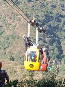 SDRF ने भट्टा फॉल रोपवे, मसूरी में किया मॉक अभ्यास