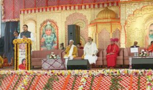 साध्वी ऋतंभरा के षष्ठिपूर्ति महोत्सव में शामिल हुए मुख्यमंत्री