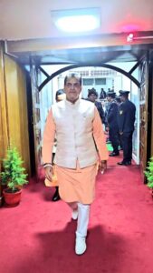 वित्त मंत्री डॉ प्रेमचंद अग्रवाल ने वर्ष 2024-25 के बजट के लिए विभागीय अधिकारियों की पीठ थपथपाई