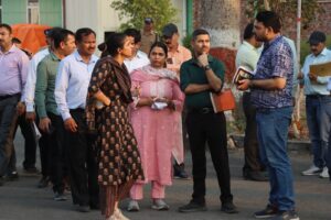 डीएम ने मतगणना की तैयारियों का जायजा लिया