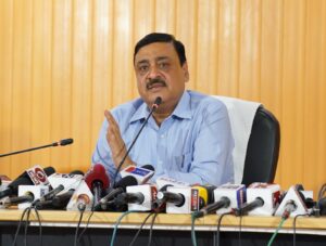 बिना पंजीकरण के न आयें चारधाम आने वाले श्रद्धालु: पांडेय