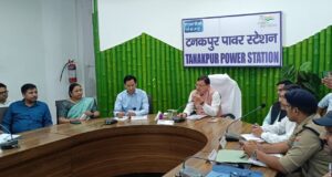 बिजली, पानी से जनता परेशान हुई तो अधिकारी होंगे जिम्मेदार: धामी