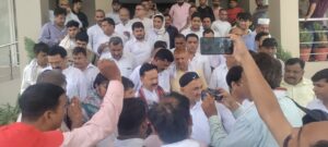 विधानसभा उपचुनाव: मंगलौर में कांग्रेस प्रत्याशी निजामुद्दीन ने किया नामांकन