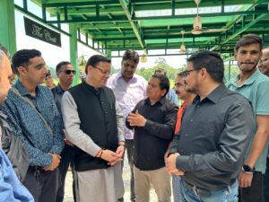 देहरादून के इलेक्ट्रॉनिक मीडिया पत्रकारों ने सीएम धामी से की मुलाक़ात, नैनीताल के पत्रकारों के मामले में त्वरित कार्रवाई करने पर किया धन्यवाद ज्ञापित