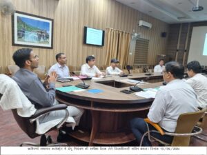 जिलाधिकारी सविन बंसल ने की डेंगू पर प्रहार की क़वायद शुरू