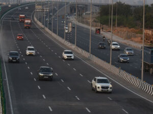 रिस्पना-बिंदाल में एलिवेटेड रोड प्रोजेक्ट, अब ट्रैफिक से मिलेगी निजाद…. मुख्यमंत्री धामी ने दिए निर्देश