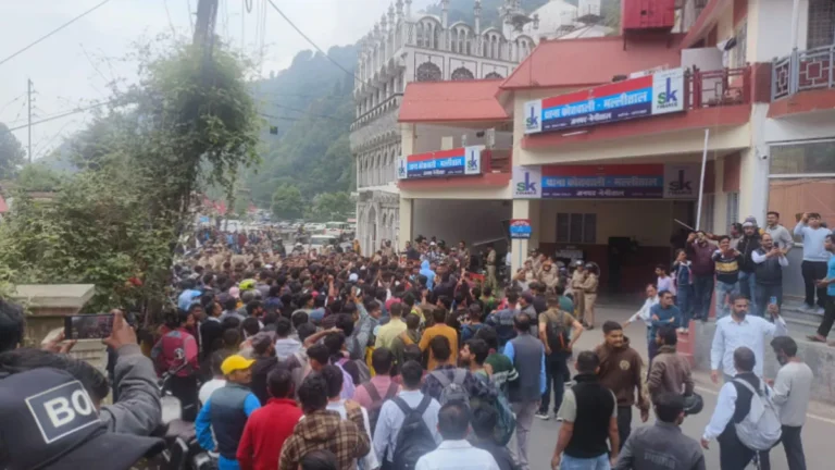 आक्रोश की ज्वाला में धधकता नैनीताल, नाबालिग से दुष्कर्म मामले पर बवाल….हिंदू संगठनो में आक्रोश