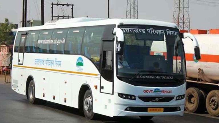 दीपावली के बाद प्रवासियों की वापसी शुरू, उत्तराखंड रोडवेज बसों में भारी भीड़