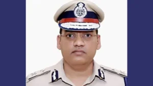 IPS officer : आईपीएस वाई पूरण कुमार का राजकीय सम्मान के साथ आठ दिन बाद हुआ अंतिम संस्कार 