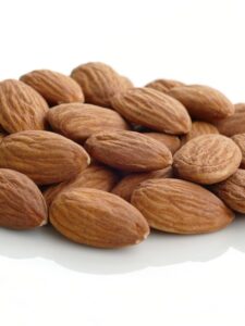 30 दिन तक रोज़ाना 10 भीगे बादाम खाने के चौंकाने वाले फायदे