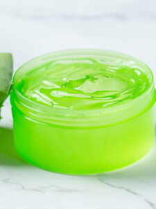 नेचुरल ग्लो के लिए वरदान है एलोवेरा