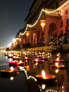 5 नवंबर 2025 को मनाई जाएगी देव दीपावली, जानिए शुभ समय