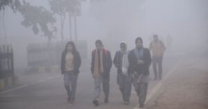 Delhi NCR Weather: दिल्ली में कोहरे और प्रदूषण का डबल अटैक,AQI ने तोड़े सारे रिकॉर्ड