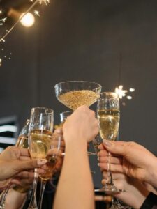 इन 7 घरेलू ड्रिंक्स से पाएं हैंगओवर से छुटकारा