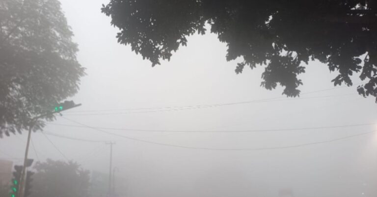 Weather Update : दिल्ली में बढ़ते खतरे की आहट, AQI 400 पार, फिर लागू  हुआ GRAP-4