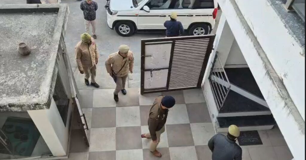 Saharanpur News: सहारनपुर में एक ही परिवार के 5 लोगों की मौत,जांच में जुटी पुलिस