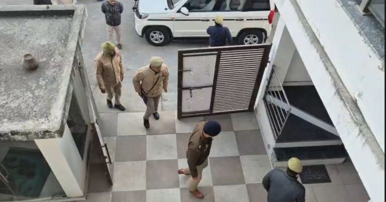 Saharanpur News: सहारनपुर में एक ही परिवार के 5 लोगों की मौत,जांच में जुटी पुलिस