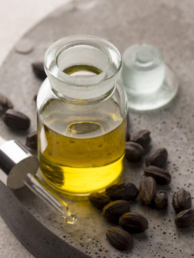 नाभि में कैस्टर ऑयल लगाने के चमत्कारी फायदे