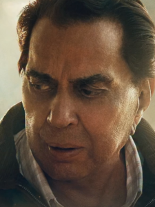 ‘इक्कीस’ के लिए किसे मिली कितनी फीस