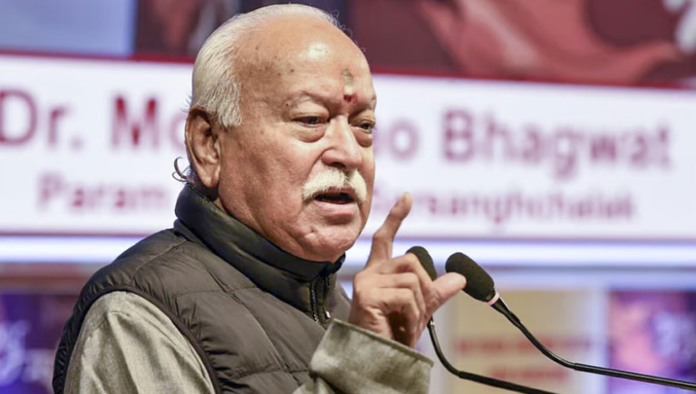 RSS चीफ मोहन भागवत का बयान, जातिवाद मिटाने की मन से करें शुरुआत