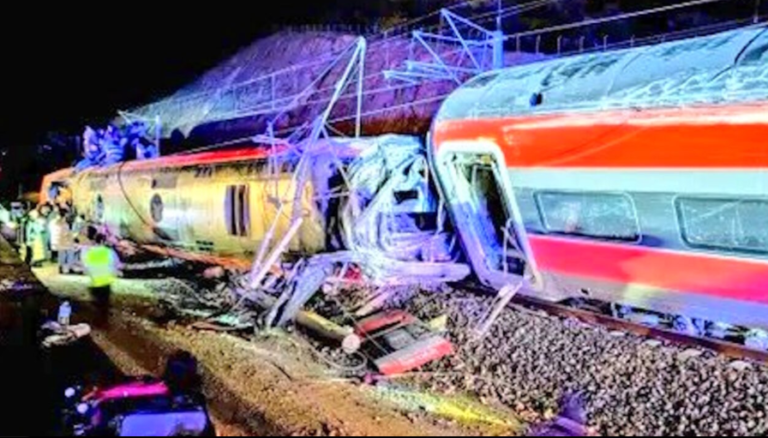 Spain Train Accident : दक्षिणी स्पेन में हाई-स्पीड ट्रेनों की टक्कर, 21 की मौत, 73 घायल