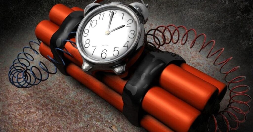 Delhi school bomb threat: सोमवार सुबह दिल्ली में 9 स्कूलों को मिली धमकी, जांच जारी