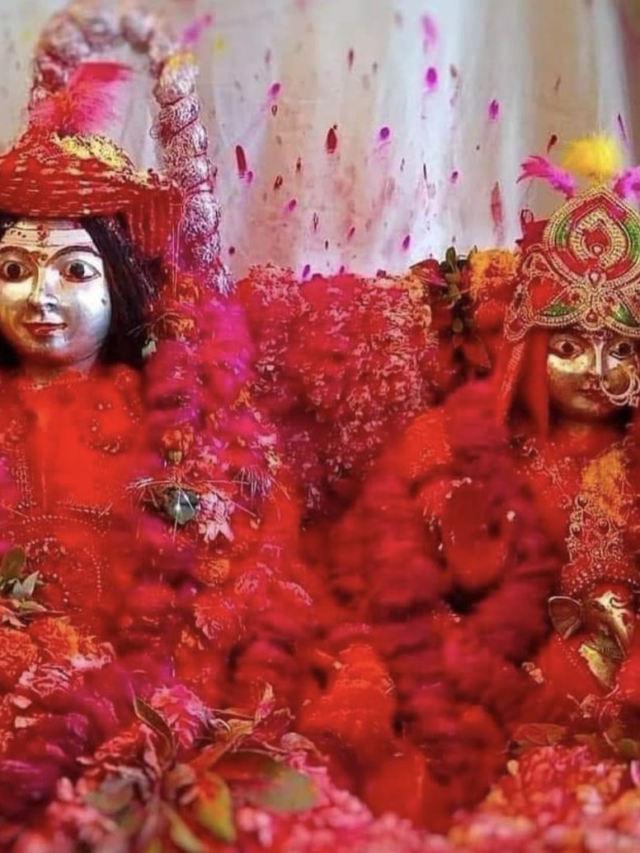 काशी में होली का आगाज़, गौना लेकर लौटे बाबा विश्वनाथ