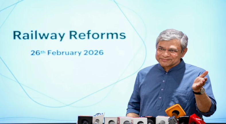 Rail Tech Portal launch : स्टार्टअप्स को मिलेगी बड़ी फंडिंग, अश्विनी वैष्णव का ऐलान!
