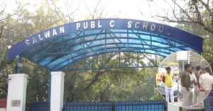 Delhi Bomb Threat: दिल्ली के कई स्कूलों को फिर मिली बम से उड़ाने की धमकी, मचा हड़कंप