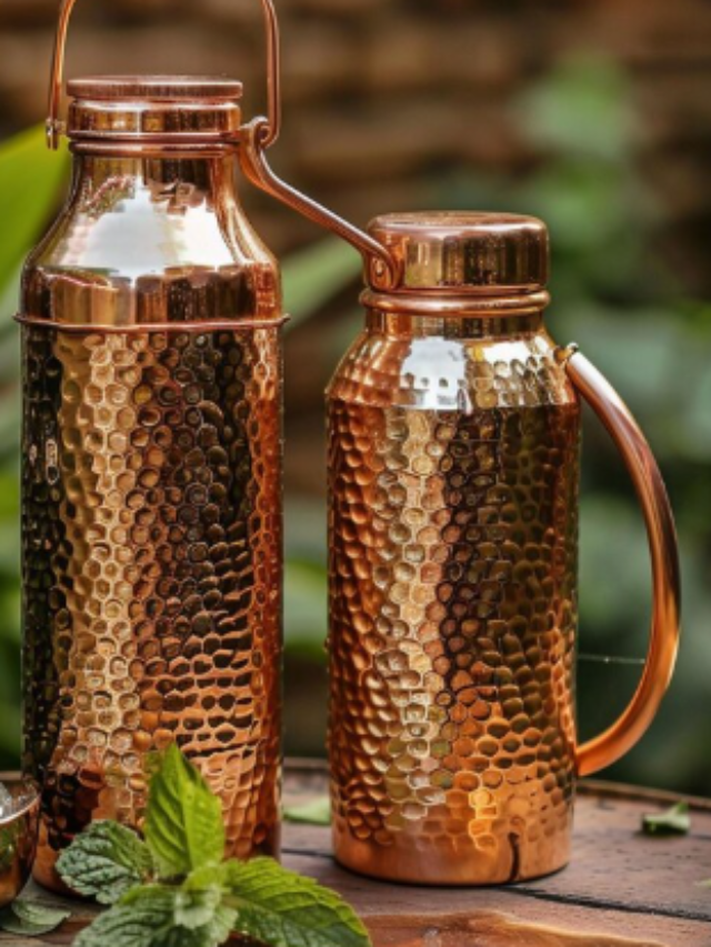 इन लोगों को भूलकर भी तांबे का पानी नहीं पीना चाहिए