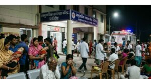 Giridih Food Poisoning: गिरिडीह में गोलगप्पे बने जानलेवा, फूड पॉइजनिंग से मचा हड़कंप