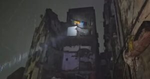 Bhiwandi Building Collapse: भिवंडी में चार मंजिला कोहिनूर अपार्टमेंट का हिस्सा ढहा, NDRF का रेस्क्यू ऑपरेशन जारी