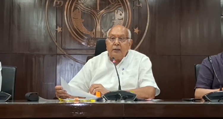 उत्तर प्रदेश उर्वरक उपलब्धता 2026: किसानों के लिए बड़ी खुशखबरी, खाद की नहीं होगी कमी